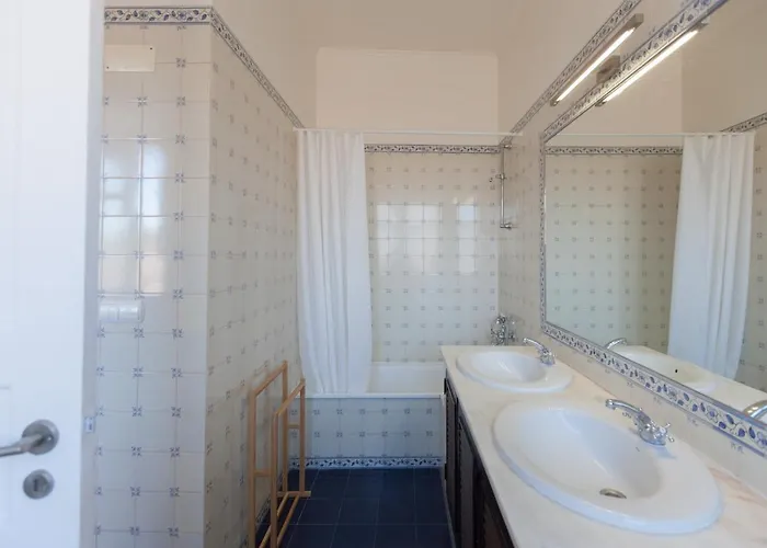 Flh Graca Family With View Apartment Lisbon