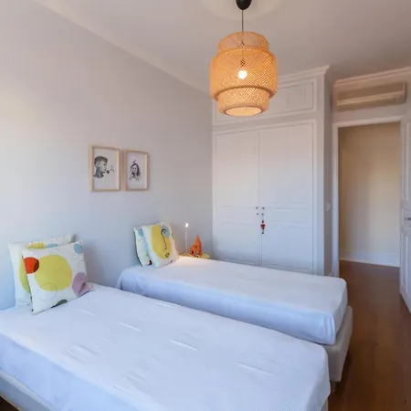 Flh Graca Family With View Apartment