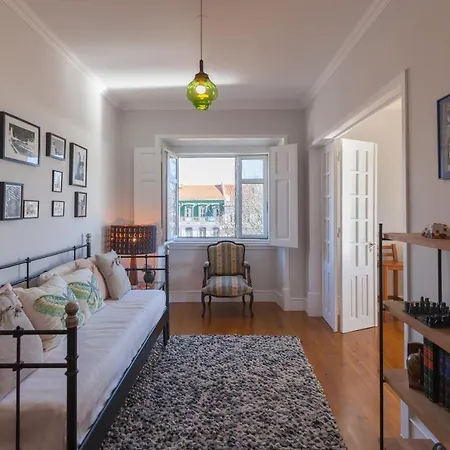 Apartment Flh Graca Family With View